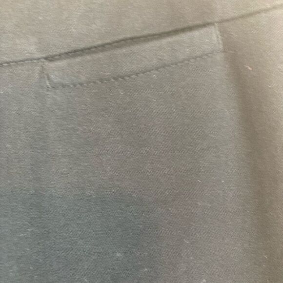 Talbots NWOT stretch twill curvy petites cropped Capri pants w/ buttons on leg - Picture 6 of 10